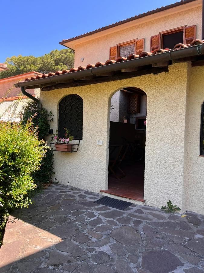 Appartement La Casina Di Checco à Marciana Marina  Extérieur photo